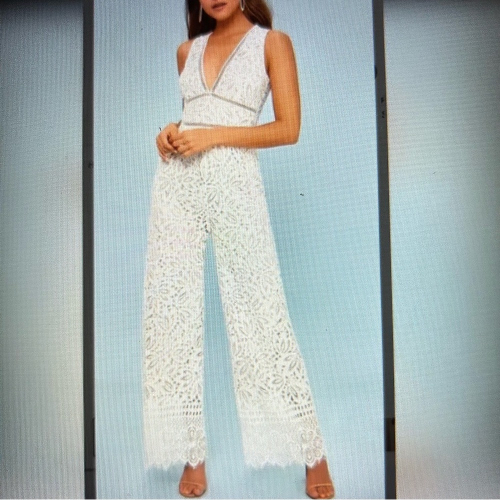 Lulu's White Lace V-Neck Wide-Leg Jumpsuit